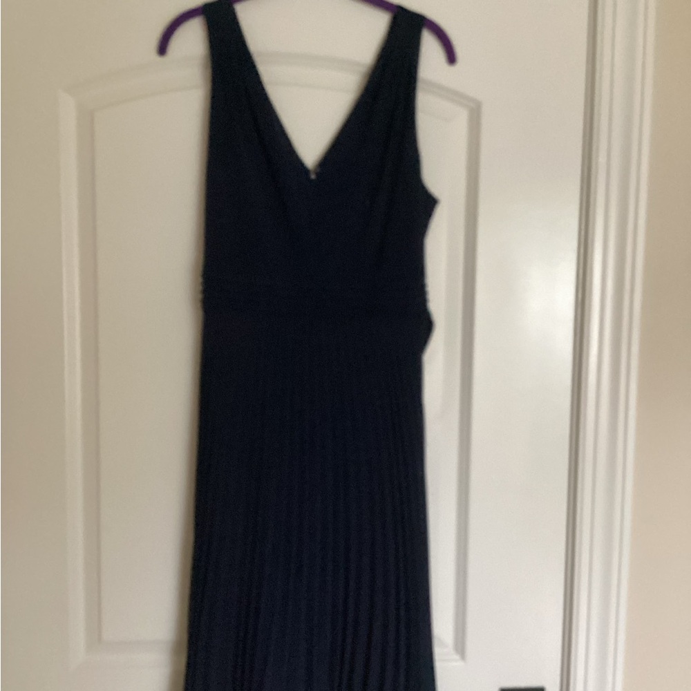 Adrianna Papell Black Sleeveless Maxi Dress